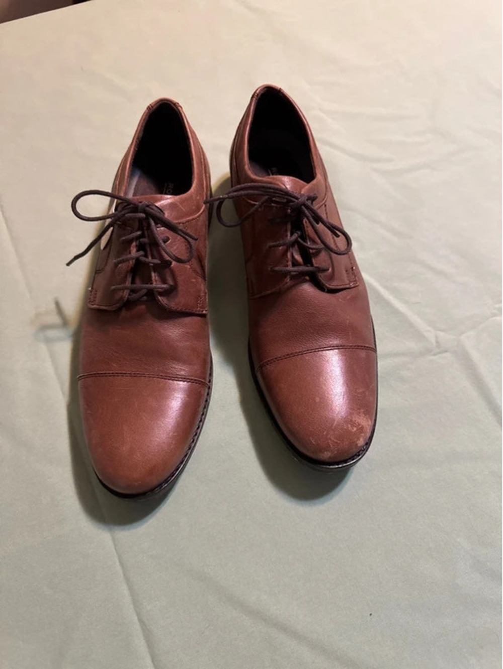Men’s Rockport dress shoes size 9.5 brown